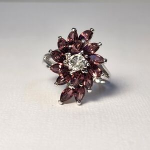 Very VTG Rhodolite Garnet Floral Cluster 18K 925 Ring Sz 8.5-9